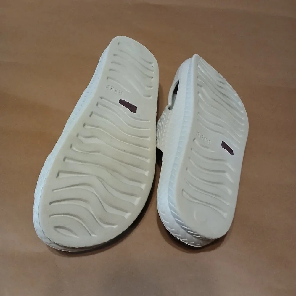 Reef Water X Sandals women 10 Gray Slide On